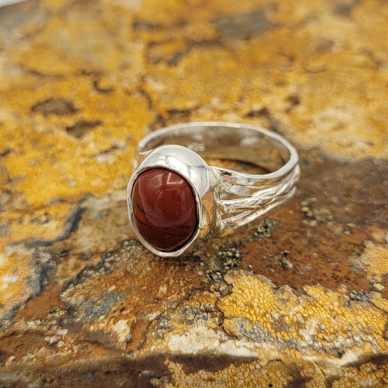 Handmade Silver Ring With Icelandic Jaspis Stone. (Item # 1003) Size 14 HK