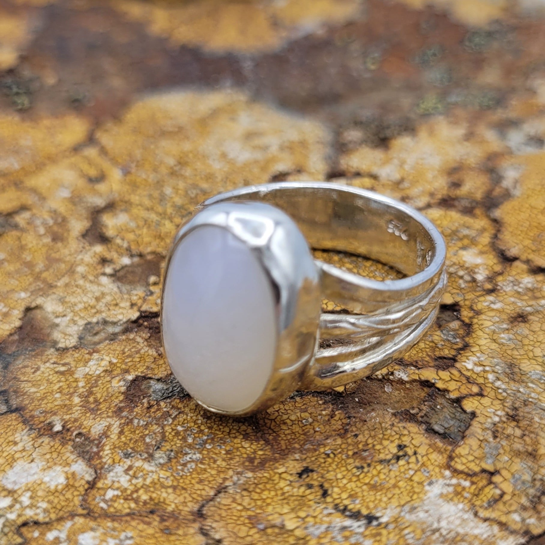 Handmade Silver Ring With Icelandic Kvartz Stone. (Item # 1040) Size 14 HK