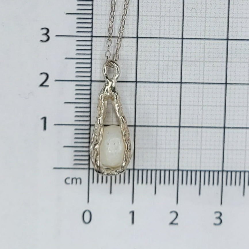 Handmade Silver Necklace With Icelandic Kvartz Stone. (Item # 2026) Silver Chain length 45 cm