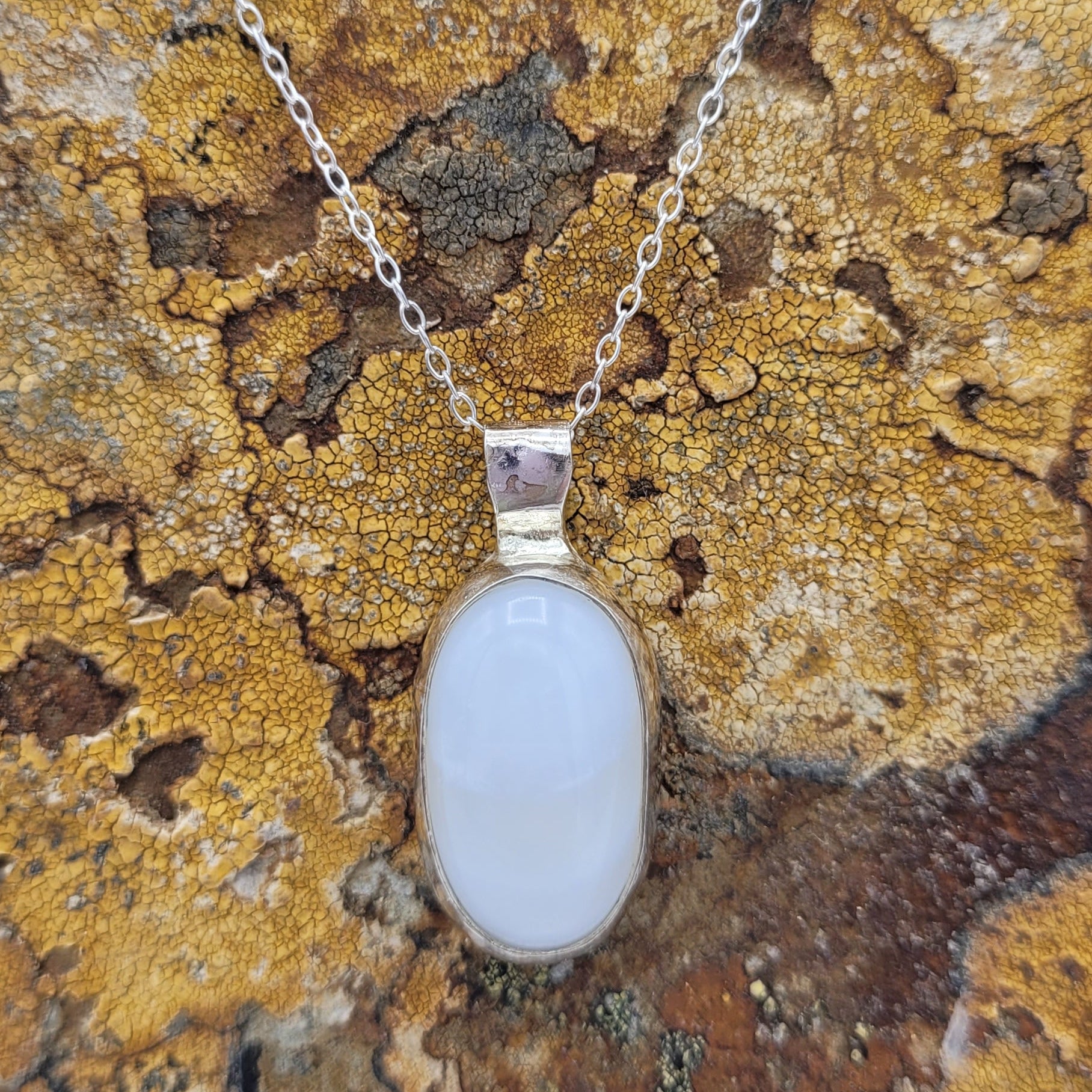 Handmade Silver Necklace With Icelandic Kvartz Stone. (Item # 2009) Silver Chain length 40 cm
