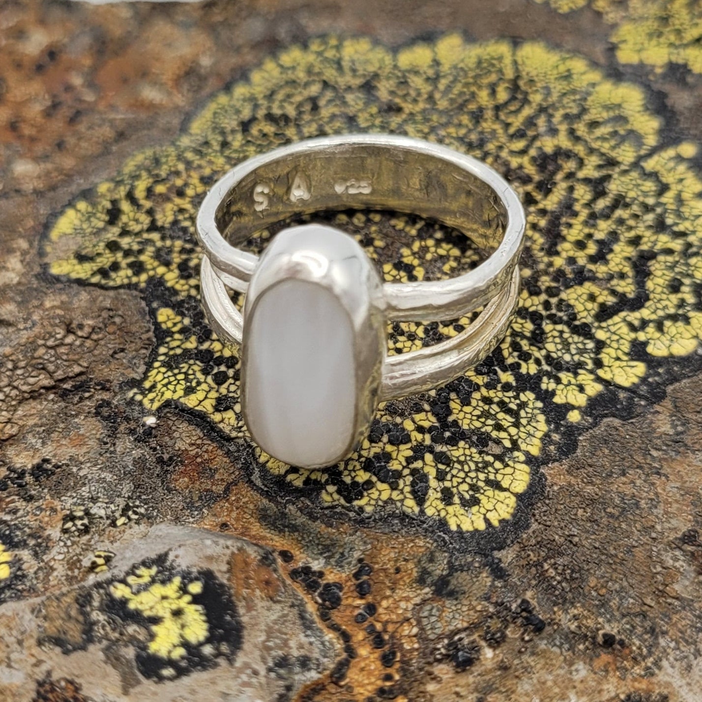 Handmade Silver Ring With Icelandic Kvartz Stone. (Item # 1014) Size 14 HK