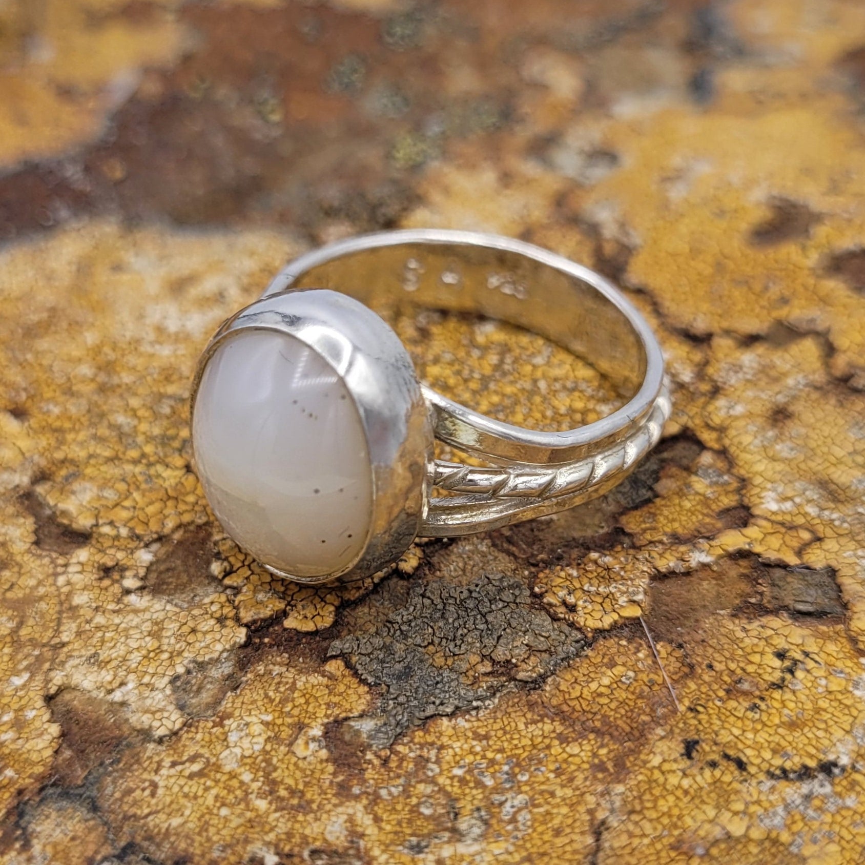 Handmade Silver Ring With Icelandic Kvartz Stone. (Item # 1022) Size 17 HK