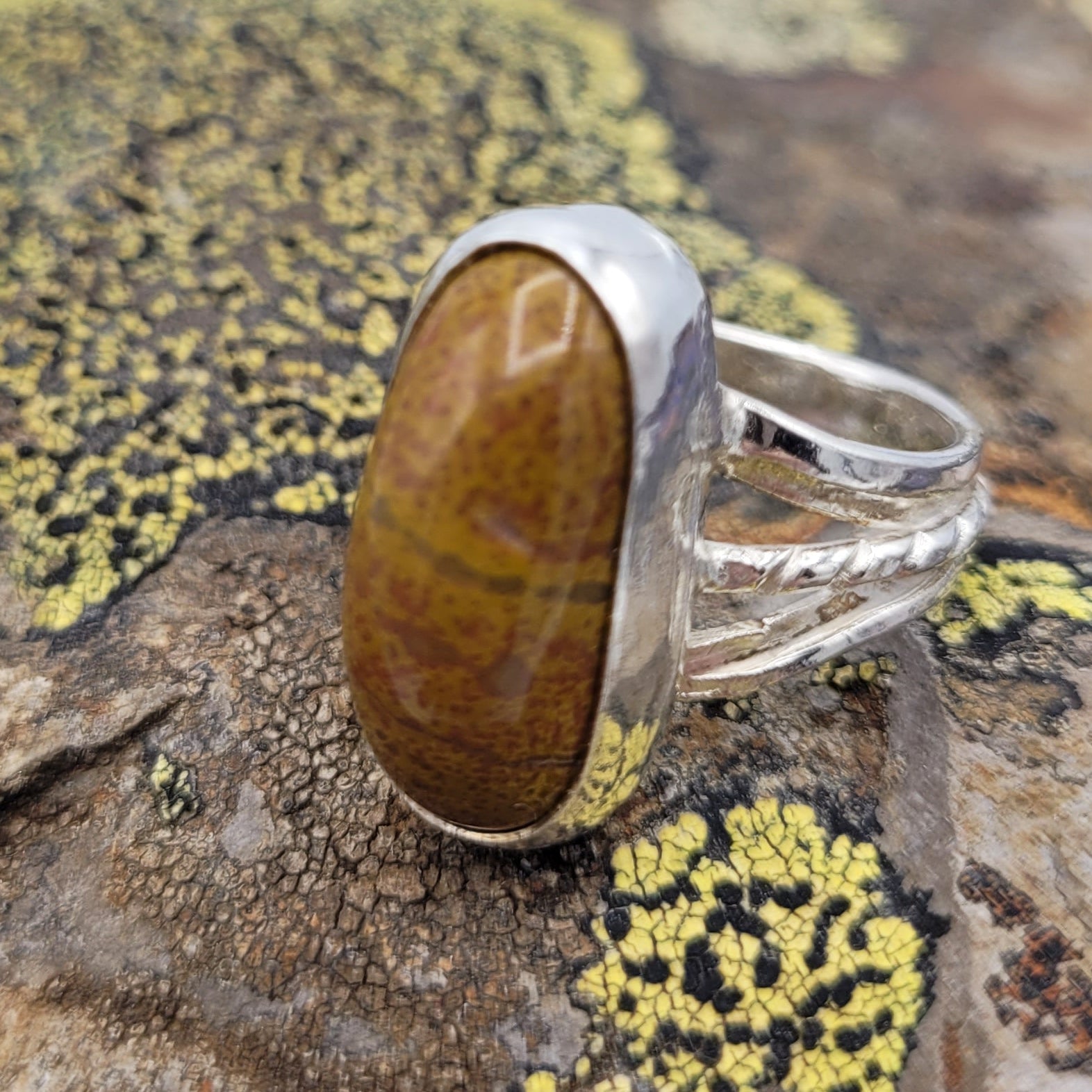 Handmade Silver Ring With Icelandic Jaspis Stone. (Item # 1024) Size 13 HK