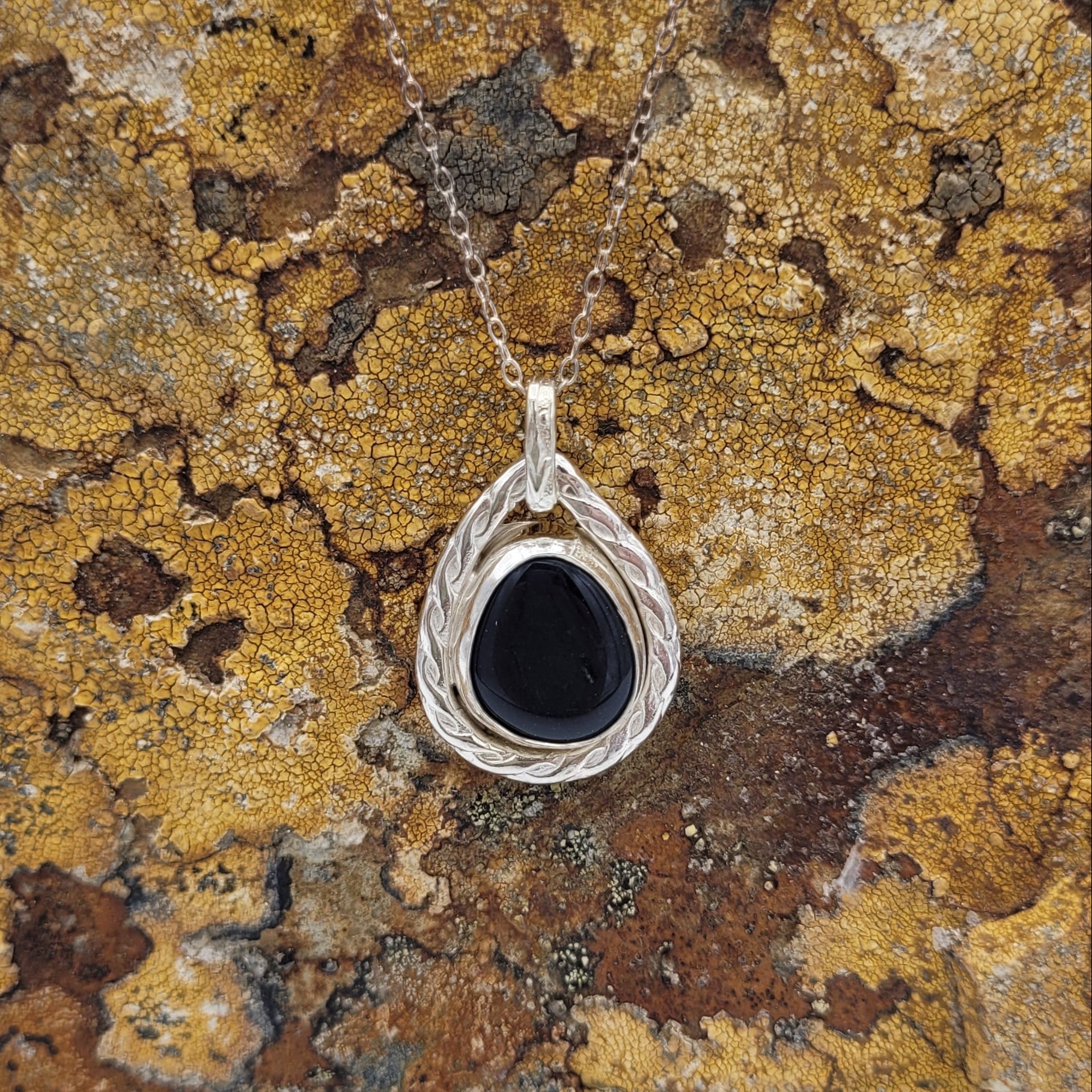 Handmade Silver Necklace With Icelandic Jaspis Stone. (Item # 2027) Silver Chain length 40 cm