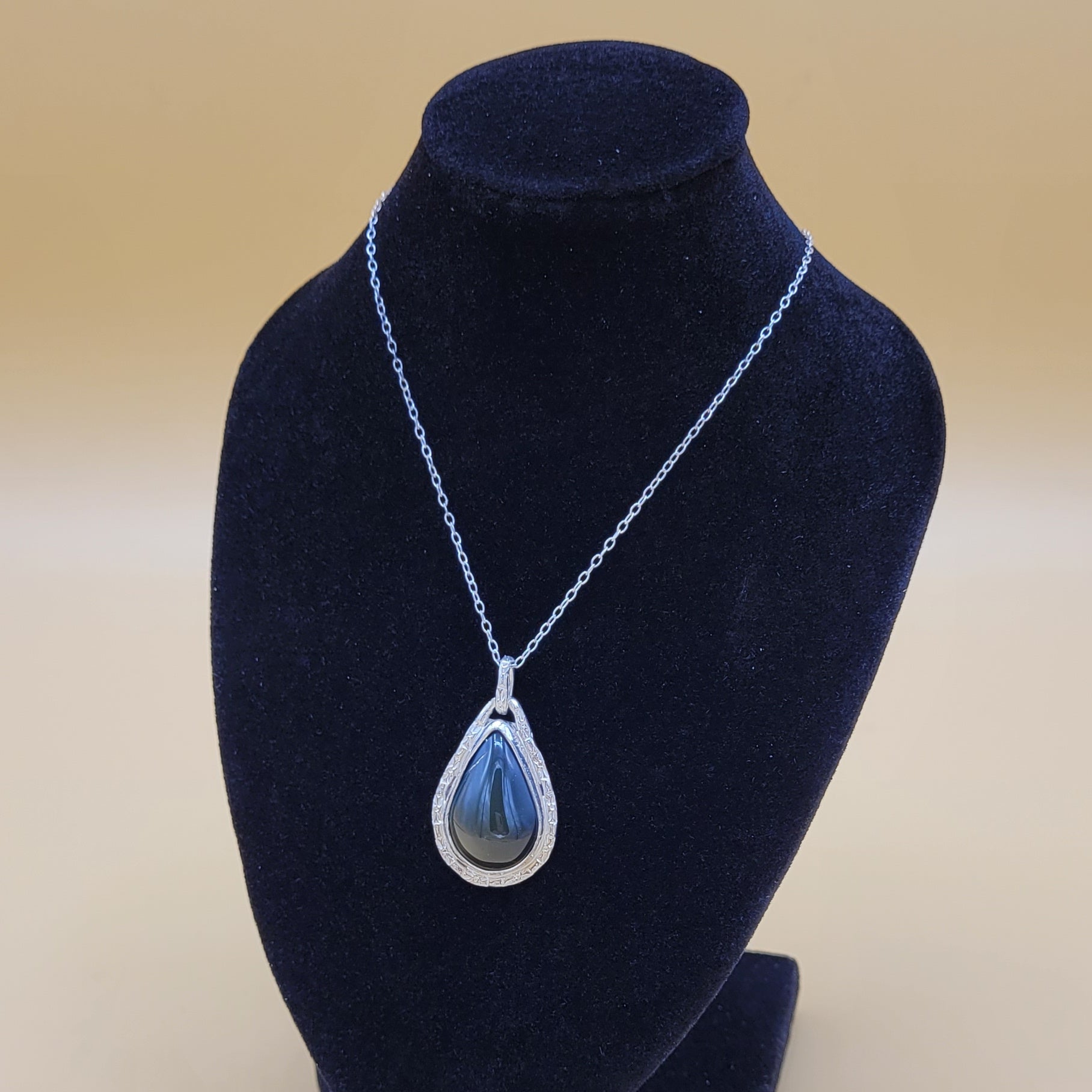 Handmade Silver Necklace With Icelandic Jaspis Stone. (Item # 2008) Silver Chain length 45 cm