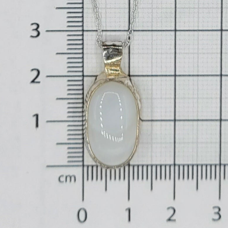 Handmade Silver Necklace With Icelandic Kvartz Stone. (Item # 2009) Silver Chain length 40 cm