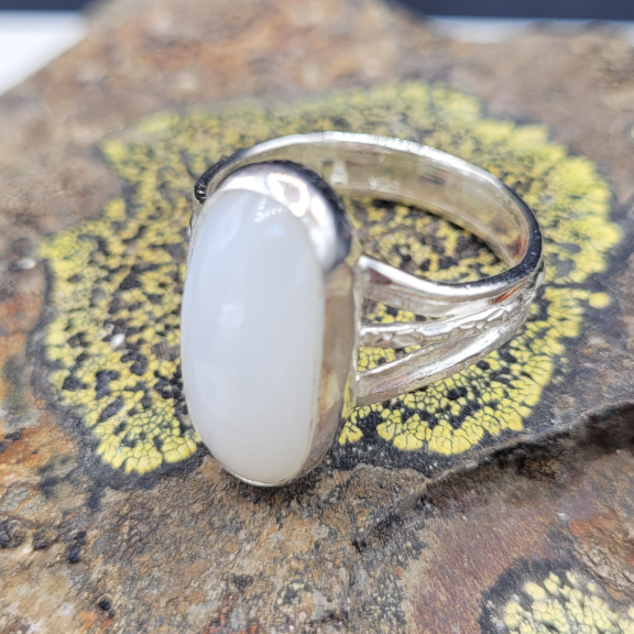 Handmade Silver Ring With Icelandic Kvartz Stone. (Item # 1042) Size 24  HK